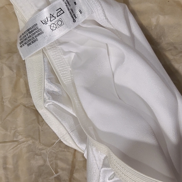 Vintage MARKS & Spencer underskirt - Picture 5 of 5